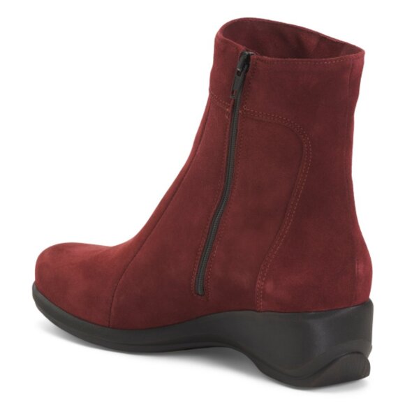 LA CANADIENNE Suede Tina Booties - Picture 2 of 3